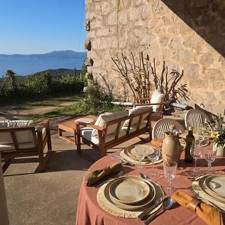 Holiday home Maison Corse De Village , Relaxation Et Deconnection *